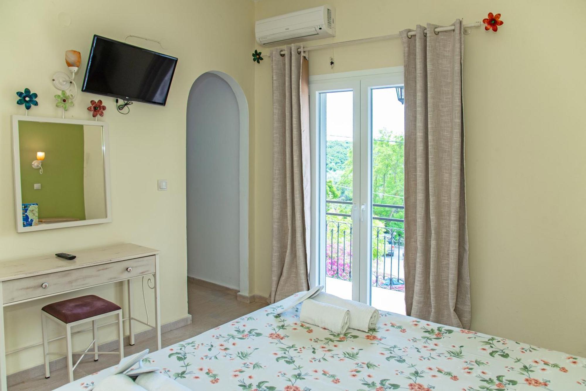Apartment Taxi Paleokastritsa